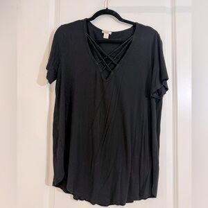 Strappy vneck tshirt size 1x